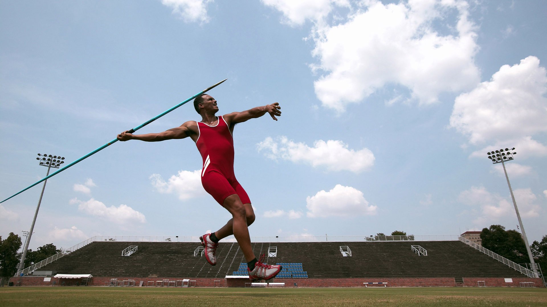 _极夜的极限跑:挑战北极极光的速度极限_,极夜在南极还是北极