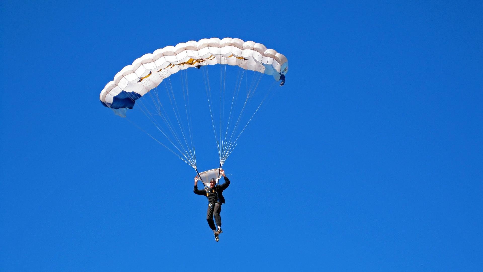 ayx体育下载-青少年“挑战未来”线上线下“篮球+科技”创新大赛在北京火热举行